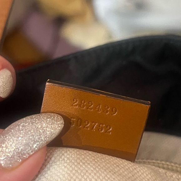 Gucci Black Tote with Brown Accents - Picture 4 of 8